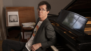 Image of Ben Folds with the Indianapolis Chamber Orchestra